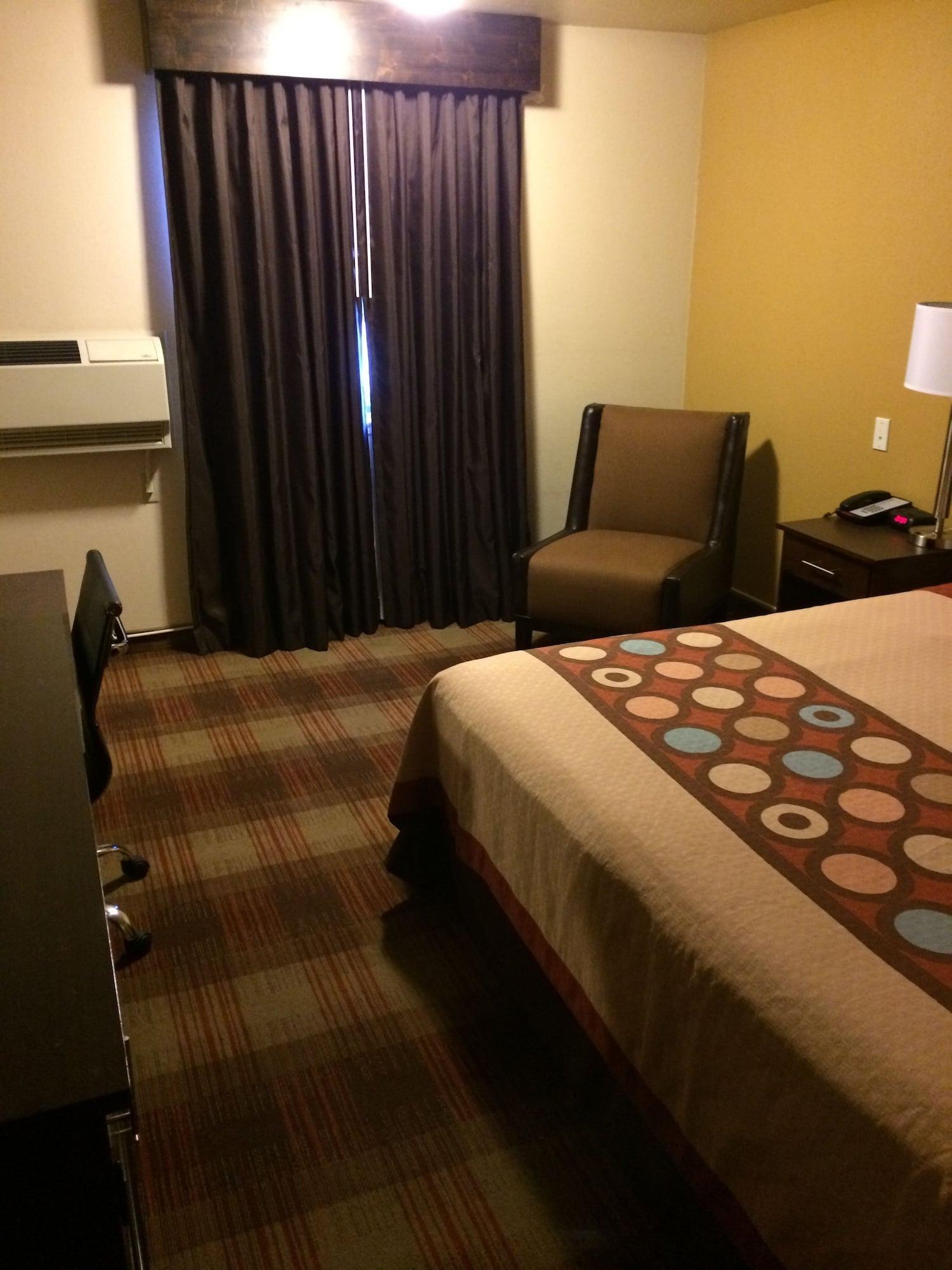 Super 8 By Wyndham Idaho Falls Exterior photo