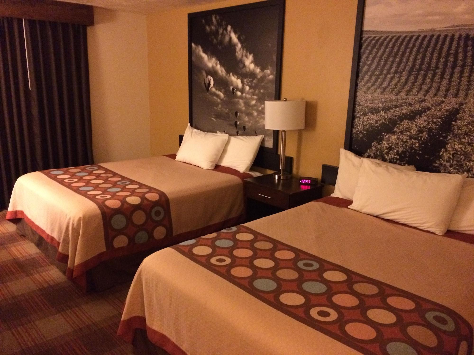 Super 8 By Wyndham Idaho Falls Exterior photo
