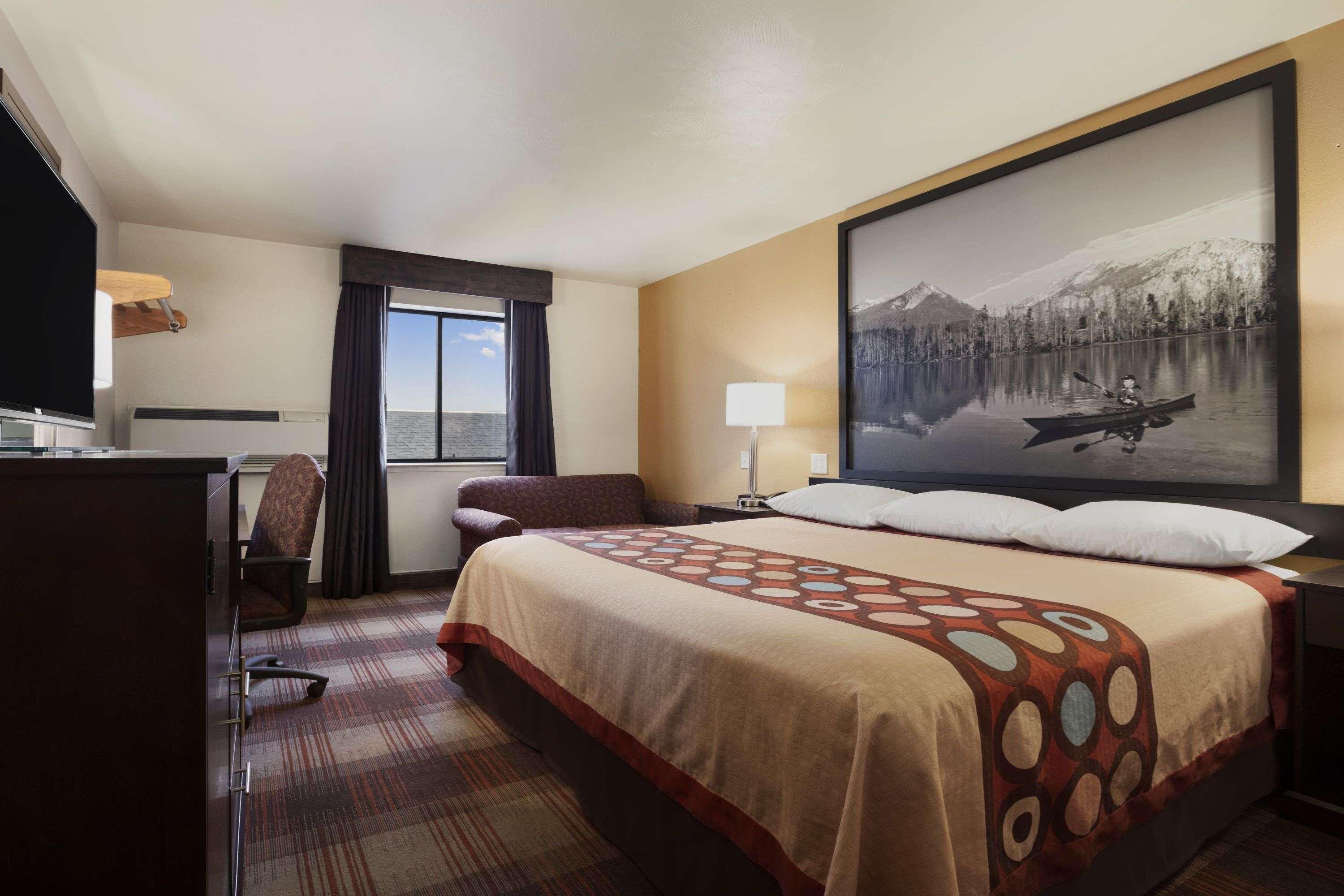 Super 8 By Wyndham Idaho Falls Exterior photo