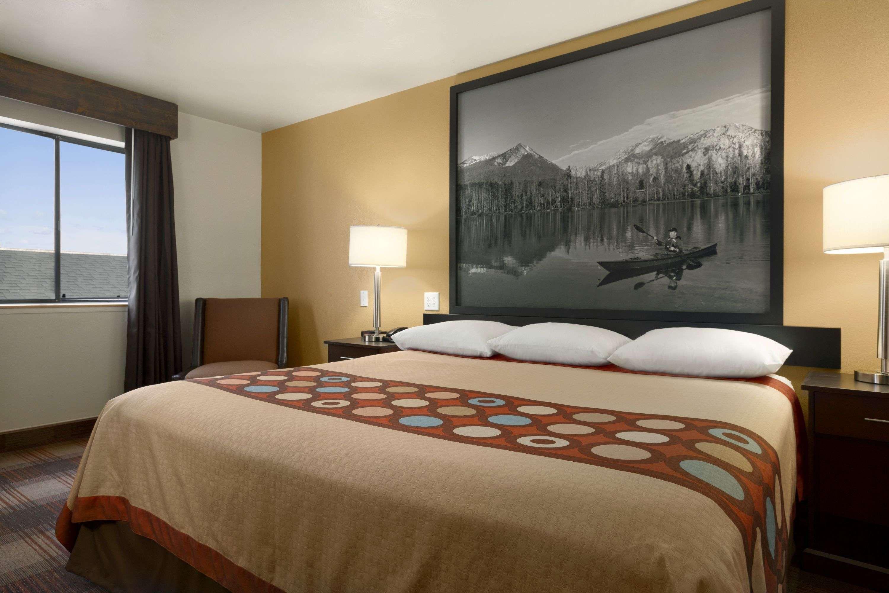 Super 8 By Wyndham Idaho Falls Exterior photo